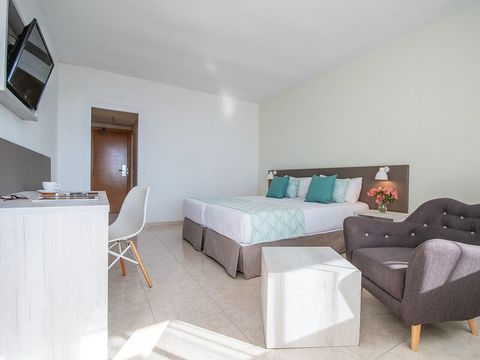 CHAMBRE 2 personnes - CHAMBRE DOUBLE - BALCON - PETIT-DÉJEUNER INCLUS