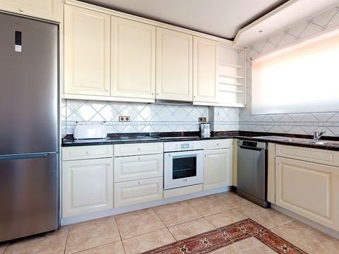 Appartement 5 personnes - Appartement 2 chambres - 4 adultes + 1 enfants ( - 12 ans) ou 5 adultes - Spacieux