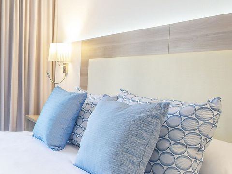 CHAMBRE 3 personnes - Chambre Familiale - 3 personnes - balcon