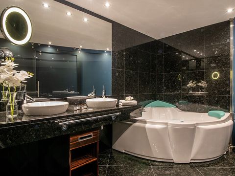 CHAMBRE 4 personnes - Chambre Quadruple