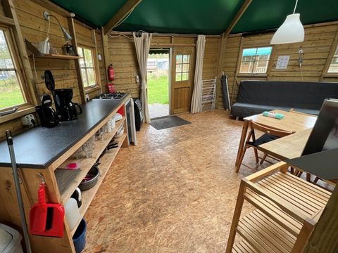 BUNGALOW 6 personnes - Camping bungalow standard (4-6 personnes)