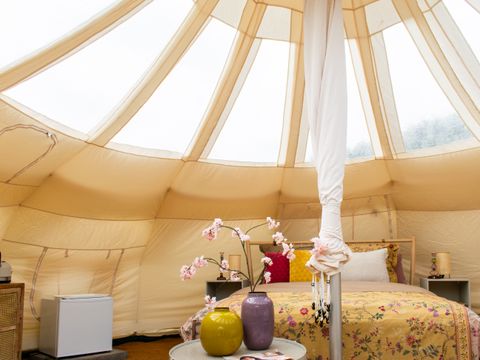 HÉBERGEMENT INSOLITE 4 personnes - Tente Lotus Belle