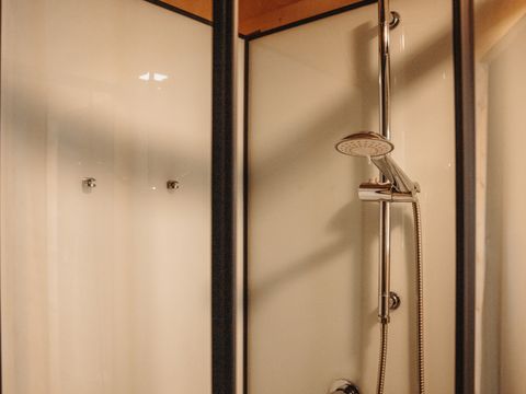 LODGE 4 personnes - Pavillon d'eau
