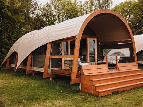 LODGE 4 personnes - Pavillon d'eau