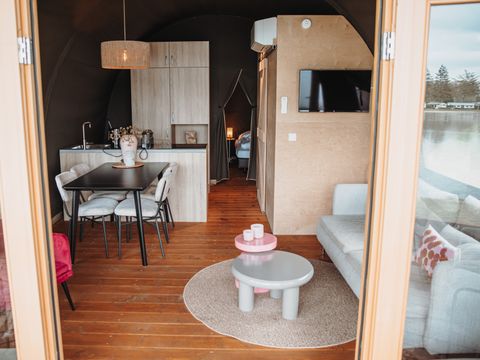 LODGE 4 personnes - Pavillon d'eau