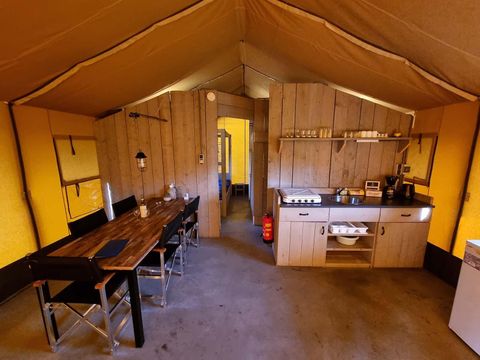 TENTE TOILE ET BOIS 5 personnes