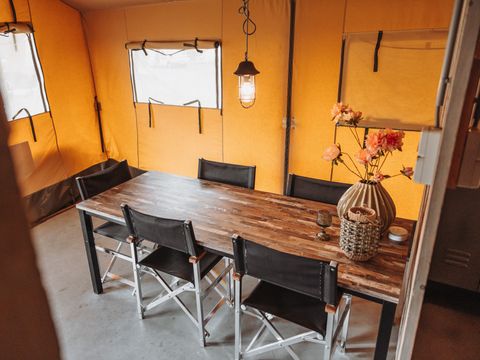 TENTE TOILE ET BOIS 5 personnes