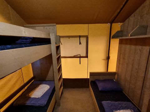 TENTE TOILE ET BOIS 5 personnes