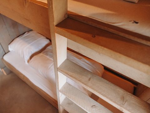 TENTE TOILE ET BOIS 5 personnes