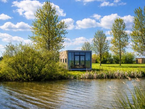 HÉBERGEMENT INSOLITE 2 personnes - It Swin Cabin