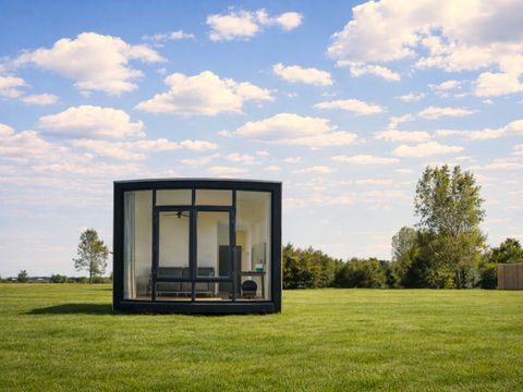HÉBERGEMENT INSOLITE 2 personnes - Slate Tiny House Cabin (cabane en ardoise)