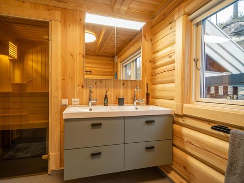 MAISON 6 personnes - Moose Lodge avec sauna et vue sur l'eau