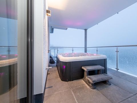 APPARTEMENT 6 personnes - 2 chambres avec vue/jacuzzi