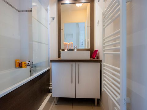STUDIO 4 personnes - G/268 - studio