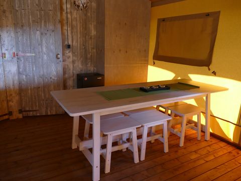 TENTE TOILE ET BOIS 6 personnes