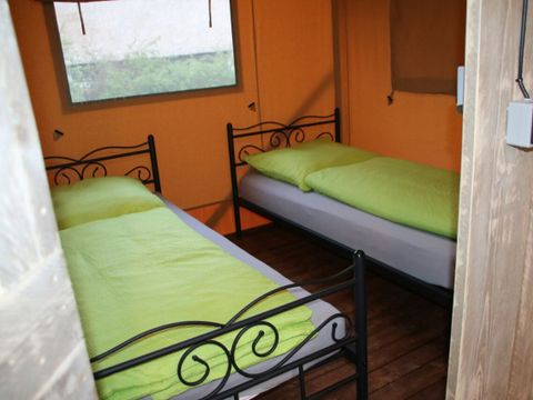 TENTE TOILE ET BOIS 6 personnes