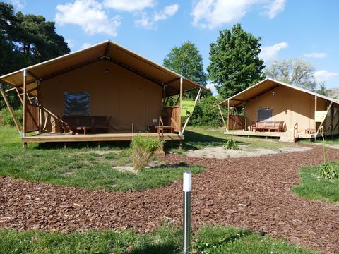 TENTE TOILE ET BOIS 6 personnes