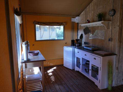 TENTE TOILE ET BOIS 6 personnes