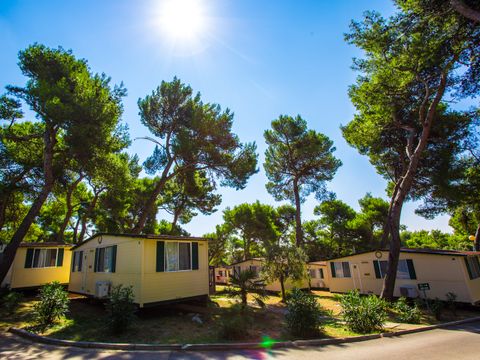 MOBILHOME 5 personnes - Mobil-home de deux chambres côté mer