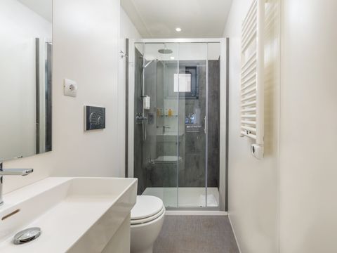 MOBILHOME 6 personnes - Deluxe Camping Villa première ligne à la mer