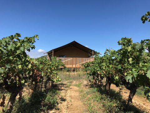 TENTE TOILE ET BOIS 6 personnes - y compris les installations sanitaires