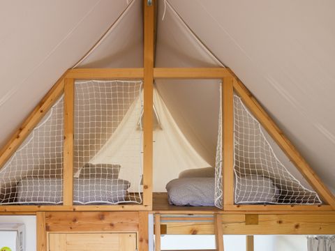 Tente en toile et en bois 5 personnes - Glamping avec salle de bain, Amber 40 m2