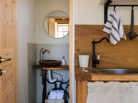 Tente en toile et en bois 5 personnes - Tente Glamping avec Salle de Bain, Amber 44 m², Premium - JACUZZI