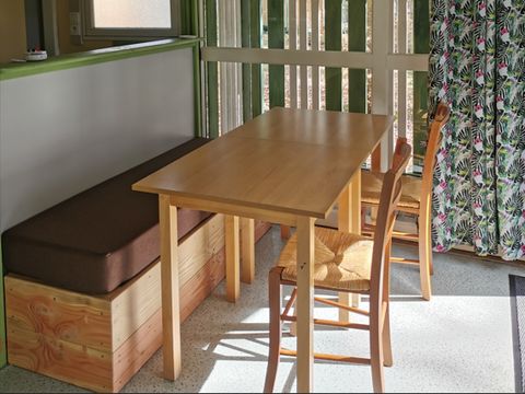 CHALET 5 personnes - Bungalow, ouvert sur l'extérieur