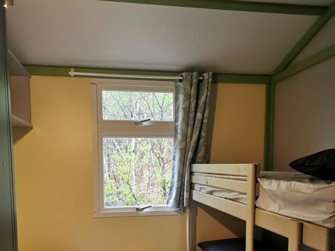 CHALET 5 personnes - Bungalow, ouvert sur l'extérieur