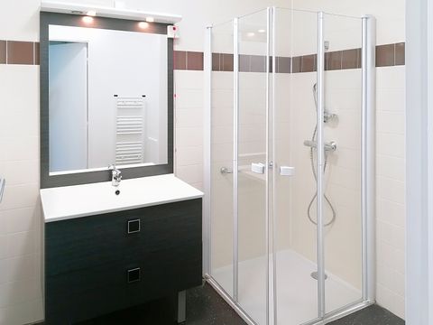 Terres de France - Appart Hotel Rouen Flaubert - Camping Seine - Image N°45