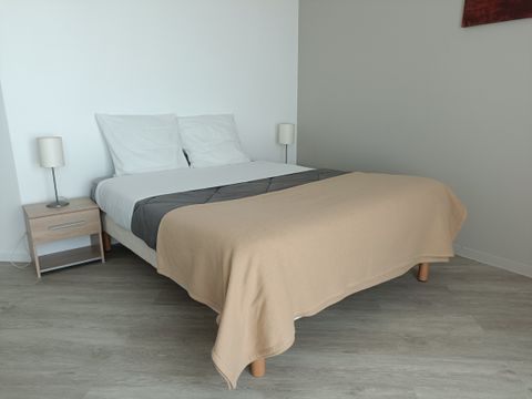 STUDIO 2 personnes - Lit Double Supérieur avec Terrasse