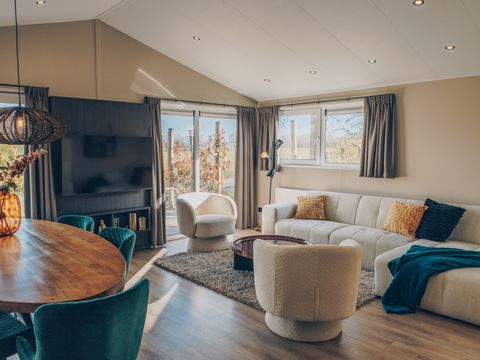 CHALET 6 personnes - Ridderstede avec bain à remous et sauna