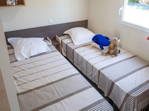 MOBILHOME 6 personnes - Cottage Grand confort Florès 35m² - 3 chambres / Terrasse en bois couverte