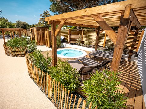 Camping île Blanche - Ile de Ré - Camping Charente-Maritime - Image N°2