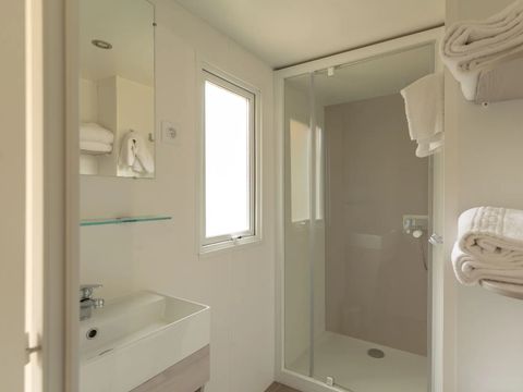 BUNGALOW 4 personnes - Bungalow Superior - 2 Chambres