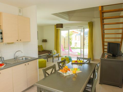 VILLA 8 personnes - G/166_VILLA 8 PERSONNES PISCINE