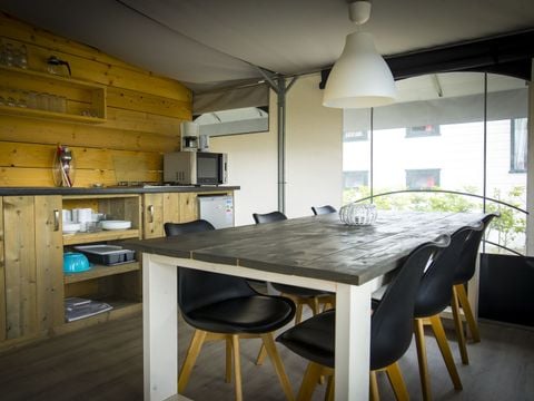 TENTE 6 personnes - Villa sous tente