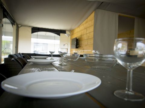 TENTE 6 personnes - Villa sous tente