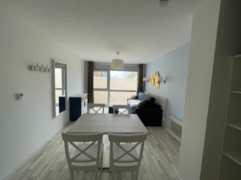 STUDIO 2 personnes - G/330_STUDIO 2 PERS.