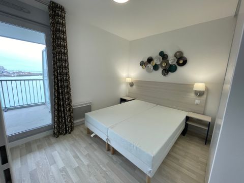 STUDIO 4 personnes - G/330_STUDIO CABINE 2/4 PERS.