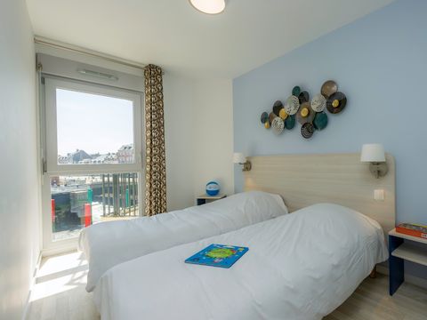 STUDIO 4 personnes - G/330_STUDIO CABINE 2/4 PERS.