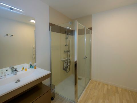 APPARTEMENT 4 personnes - G/330_2 PIECES 4 PERS.