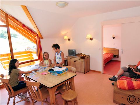 APPARTEMENT 6 personnes - G/27_3 PIECES 6 PERSONNES
