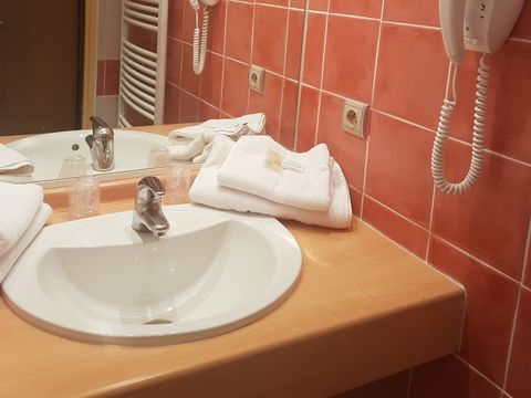 CHAMBRE 3 personnes - G/227_CHAMBRE HOTELIERE 3 PERS.