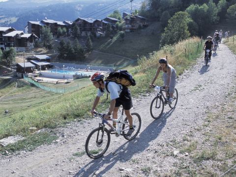 Résidence Goélia Les Chalets de Wengen - Camping Savoie - Image N°8