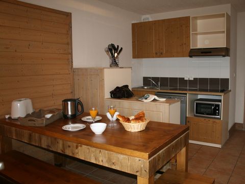APPARTEMENT 6 personnes - G/177_2 PIECES CABINE OU MEZZ 6 PERSONNES