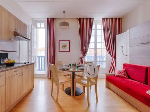 STUDIO 2 personnes - G/292_STUDIO 2 PERSONNES CÔTÉ RUE