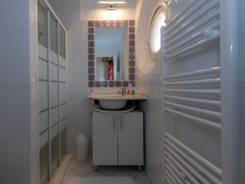 STUDIO 4 personnes - G/247_STUDIO 4 PERSONNES CLIMATISÉ