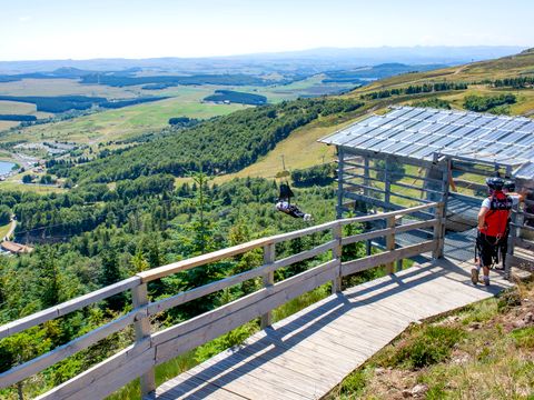 Résidence Goélia Les Chalets de Super Besse - Camping Puy-de-Dôme - Image N°3
