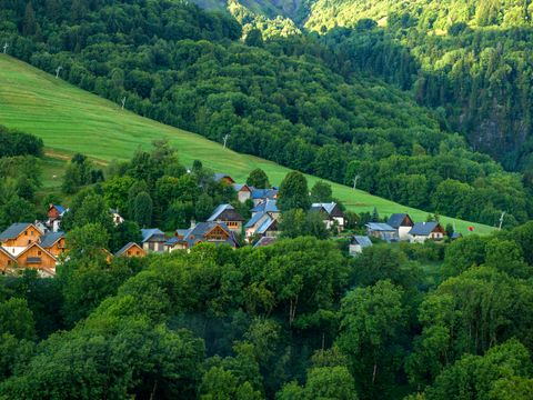 Résidence Goélia Les Chalets De Belledonne - Camping Savoie - Image N°9